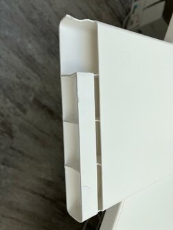 Werpkist Kunststof 80x80x46 cm - Plankje schade