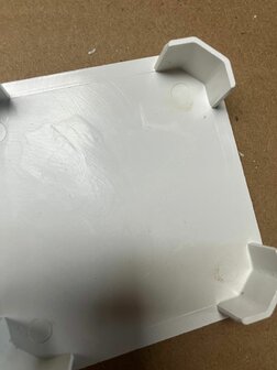 Werpkist 100x100x46 cm met Uitloopren - Gebruikssporen  en schade