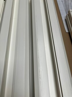 Werpkist 100x100x46 cm met Uitloopren - Gebruikssporen  en schade