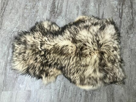 Schapenvacht 100% Echt &amp; Natuurlijk - Cr&egrave;me Zwart Middel Lang Haar - 85 cm