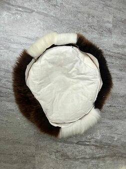 Schapenvacht 100% Echt &amp; Natuurlijk - Donkerbruin Wit 60-70 cm - Hondenmand Kattenmand