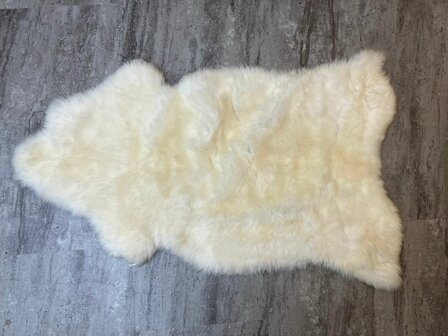 Schapenvacht 100% Echt &amp; Natuurlijk - Cr&egrave;me Middel Lang Haar - 130-140 cm