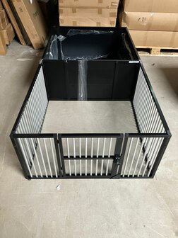 Werpkist Puppy Dream 100x100x50 cm + Uitloopren - Zwart - Showroom model