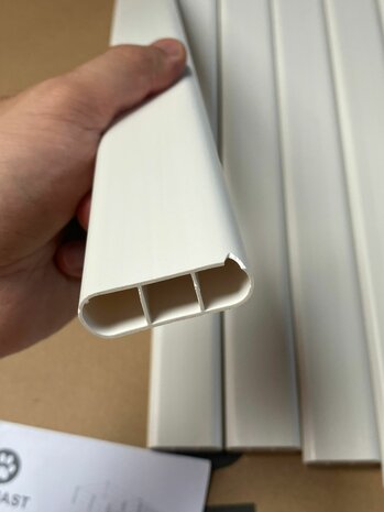 Werpkist 100x100x46 cm met Uitloopren - Gebruikssporen  en schade