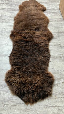 Schapenvacht 100% Echt & Natuurlijk - XXXXL Donkerbruin Lang Haar - 200 cm