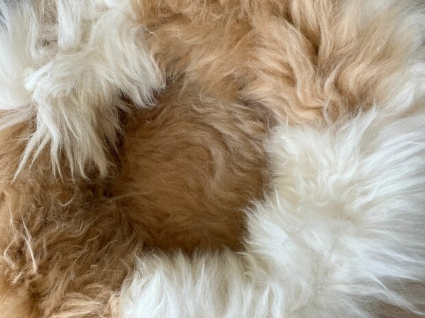 Schapenvacht 100% Echt & Natuurlijk - Bruin Wit 60-70 cm - Hondenmand Kattenmand