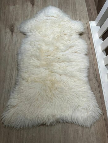Schapenvacht 100% Echt & Natuurlijk - Wit Middel lang Haar - 110 cm