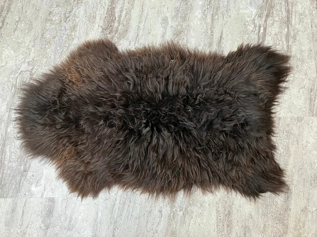Schapenvacht 100% Echt & Natuurlijk - Donkerbruin Lang Haar - 95 cm
