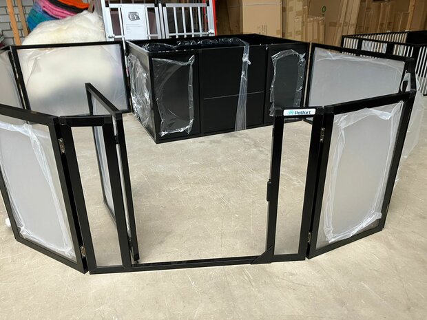 Werpkist Puppy Dream 120x80x60 cm + Plexiglas Uitloopren - Zwart - Showroom model