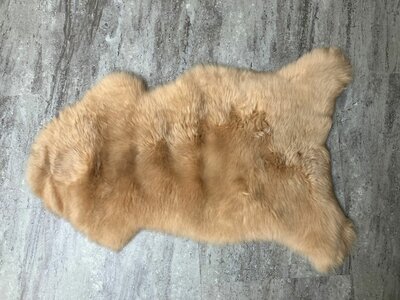 Schapenvacht 100% Echt & Natuurlijk - Lichtbruin Middel lang Haar - 92 cm
