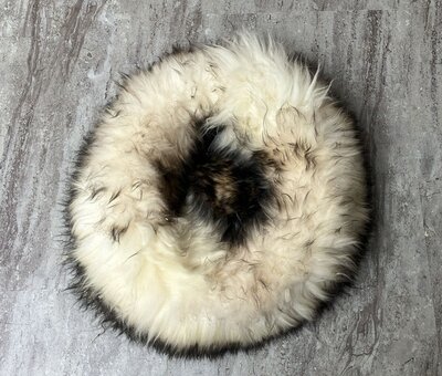 Schapenvacht 100% Echt & Natuurlijk - Hondenmand Kattenmand - Zwart Wit 60-70 cm