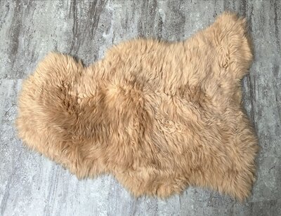Schapenvacht 100% Echt & Natuurlijk - Lichtbruin Lang Haar - 94 cm