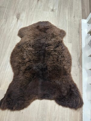 Schapenvacht 100% Echt & Natuurlijk - Bruin Middel lang Haar - 92 cm