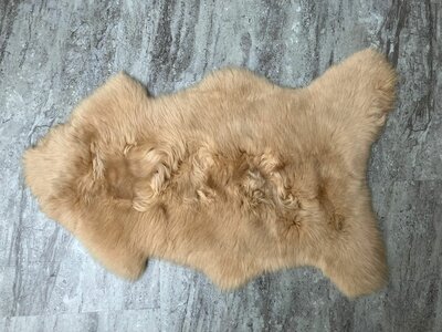 Schapenvacht 100% Echt & Natuurlijk - Lichtbruin Middel lang Haar - 90 cm