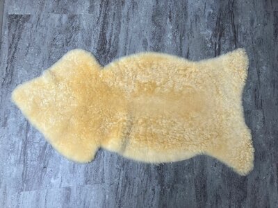 Schapenvacht 100% Echt & Natuurlijk - Merino Schaap Kort Haar - Medicinale werking - 120 cm