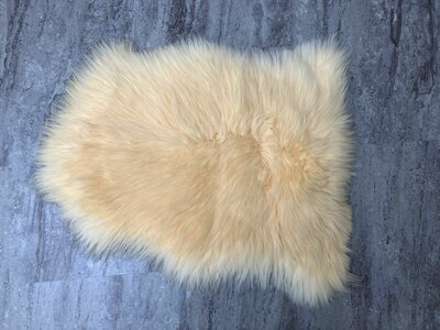 Schapenvacht 100% Echt & Natuurlijk - Merino Schaap Lang Haar - Medicinale werking - 80 cm