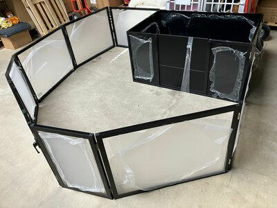 Werpkist Puppy Dream 120x80x60 cm + Plexiglas Uitloopren - Zwart - Showroom model